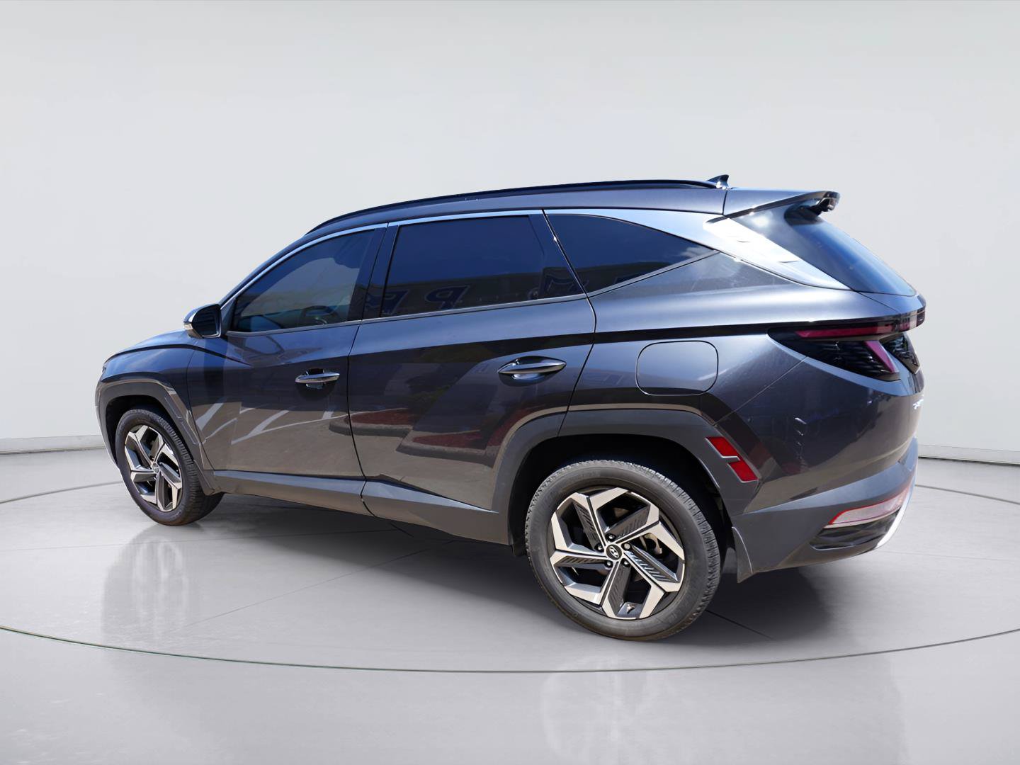 Used 2023 Hyundai Tucson Limited AWD/4WD image 4