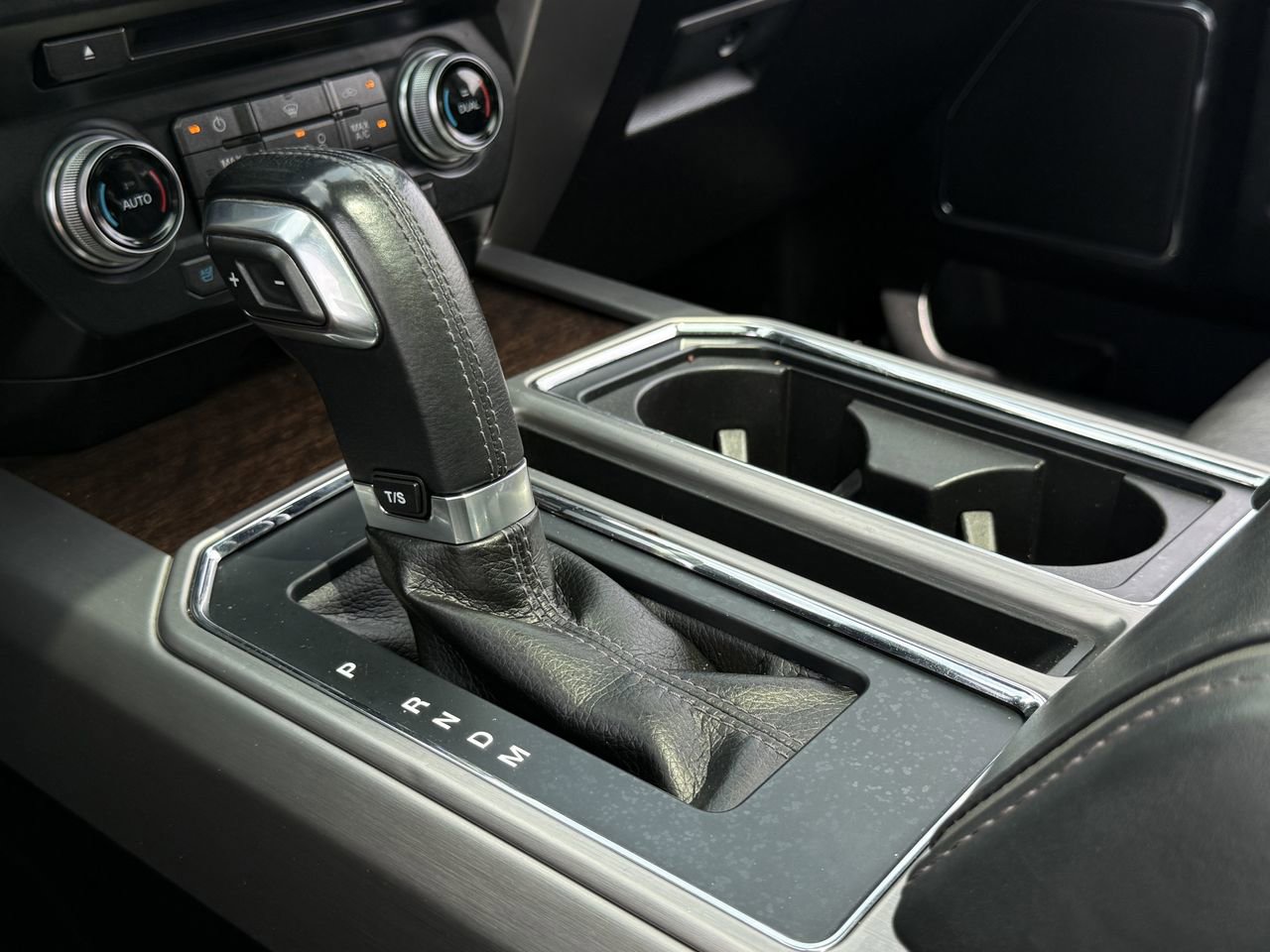 Used 2017 Ford F150 Platinum AWD/4WD image 20