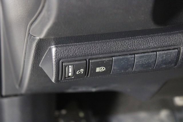 Used 2020 Toyota Corolla SE FWD image 17