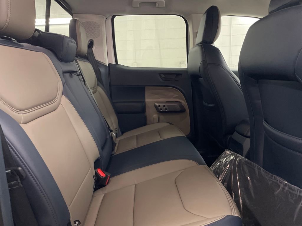 New 2025 Ford Maverick Lariat w/ 4K Tow Package image 29