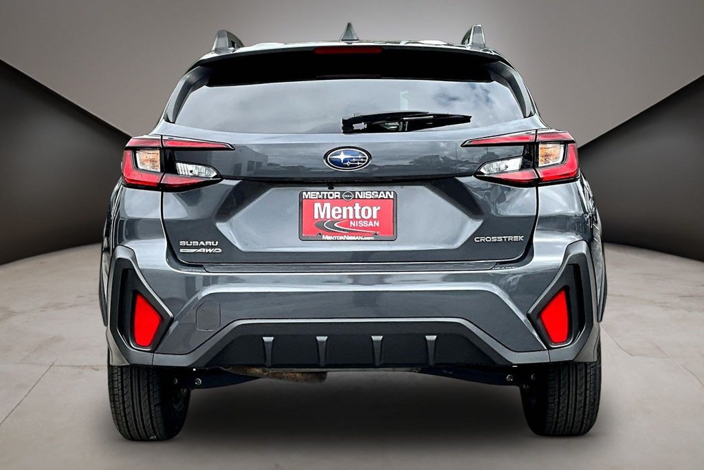 Used 2024 Subaru Crosstrek 2.0i Premium AWD/4WD image 5