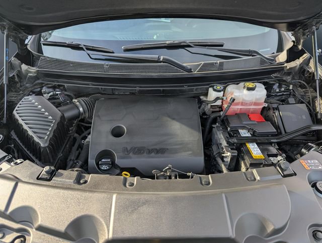 Used 2024 Chevrolet Traverse RS w/ LPO, Floor Liner Package AWD/4WD image 9