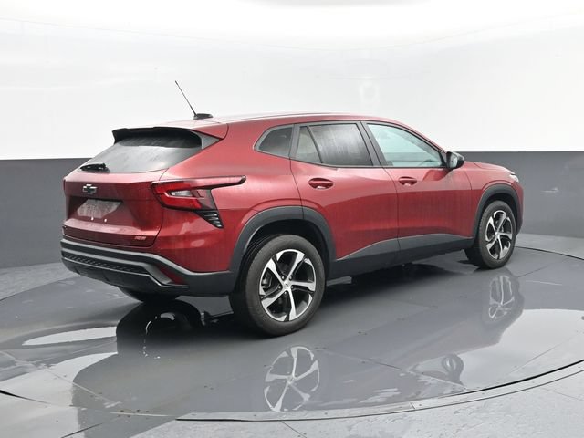 Used 2024 Chevrolet Trax RS w/ Sunroof Package FWD image 23