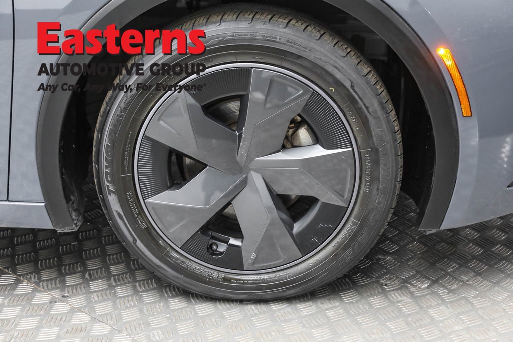 Used 2024 Toyota Prius LE image 30