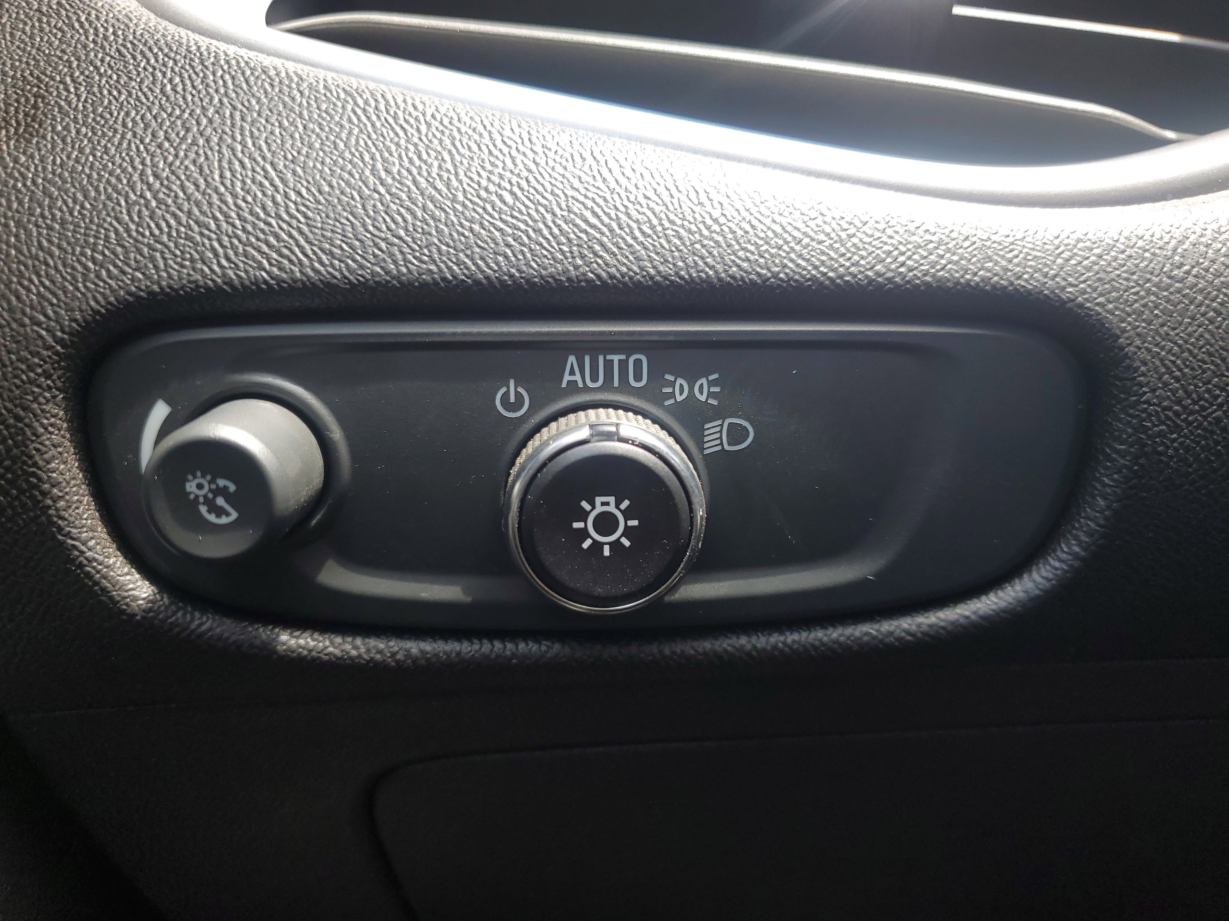 Used 2024 Chevrolet Malibu LT image 26