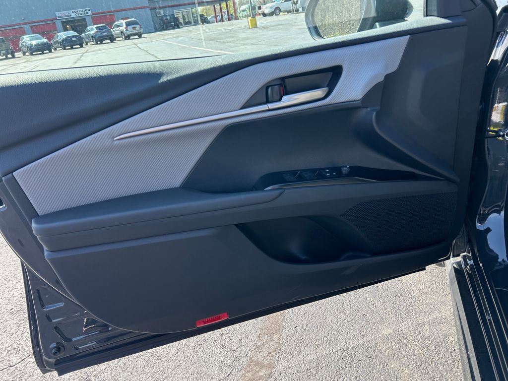 New 2026 Toyota Camry SE FWD image 18