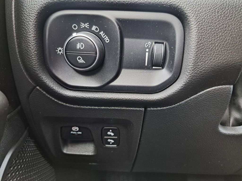 Used 2025 RAM 1500 Big Horn image 14