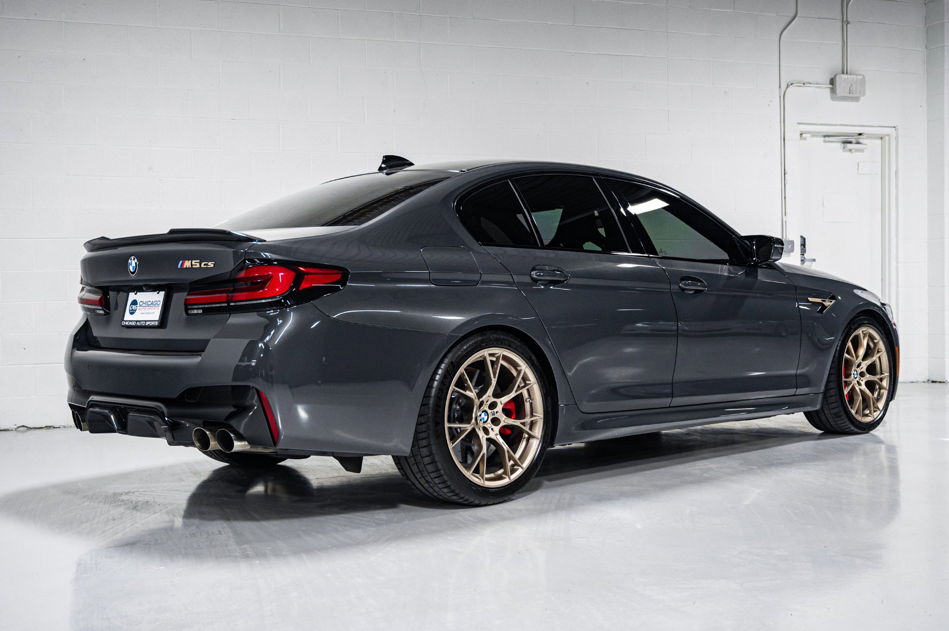 Used 2022 BMW M5 CS AWD/4WD image 3