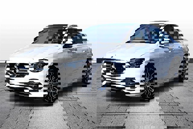 Certified 2025 Mercedes-Benz C 300 4MATIC Sedan image 4