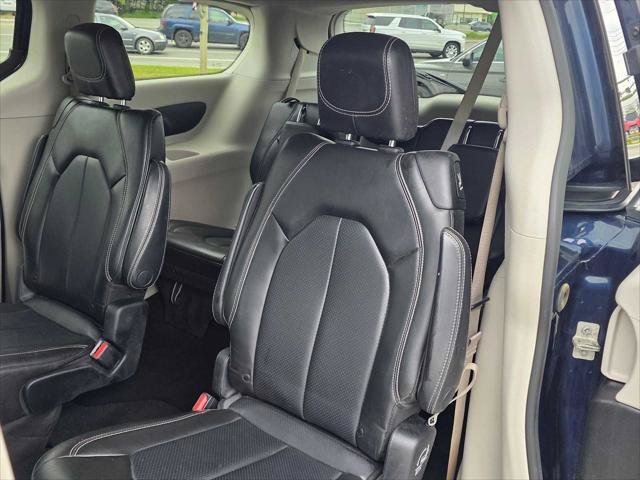 Used 2020 Chrysler Voyager Lxi FWD image 16