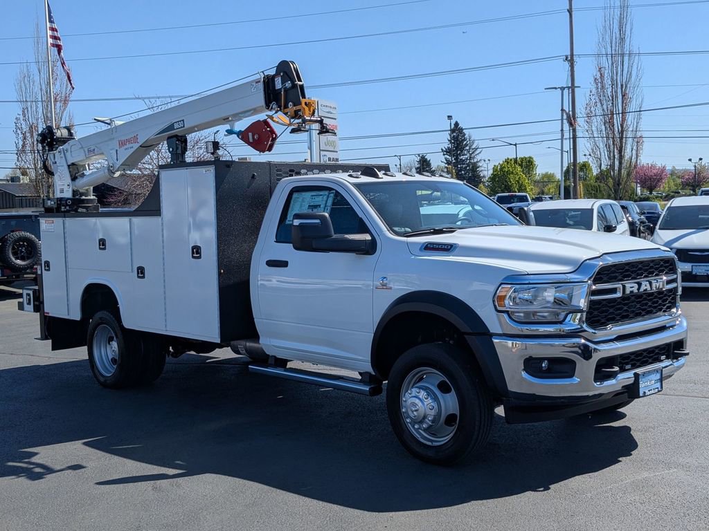 New 2024 RAM 5500 Tradesman AWD/4WD image 7