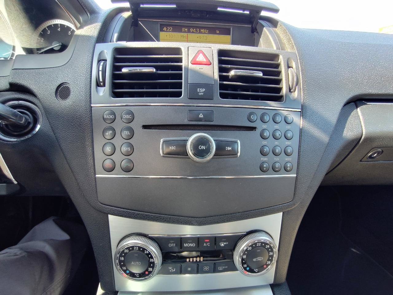 Used 2010 Mercedes-Benz C 300 Sedan image 21
