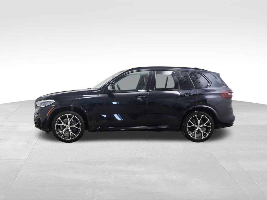 Used 2022 BMW X5 xDrive40i w/ M Sport Package image 2