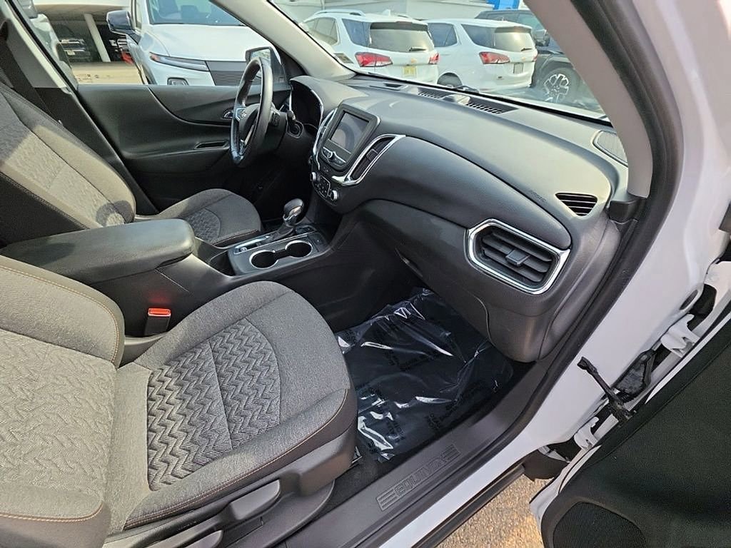 Used 2022 Chevrolet Equinox LT AWD/4WD image 29