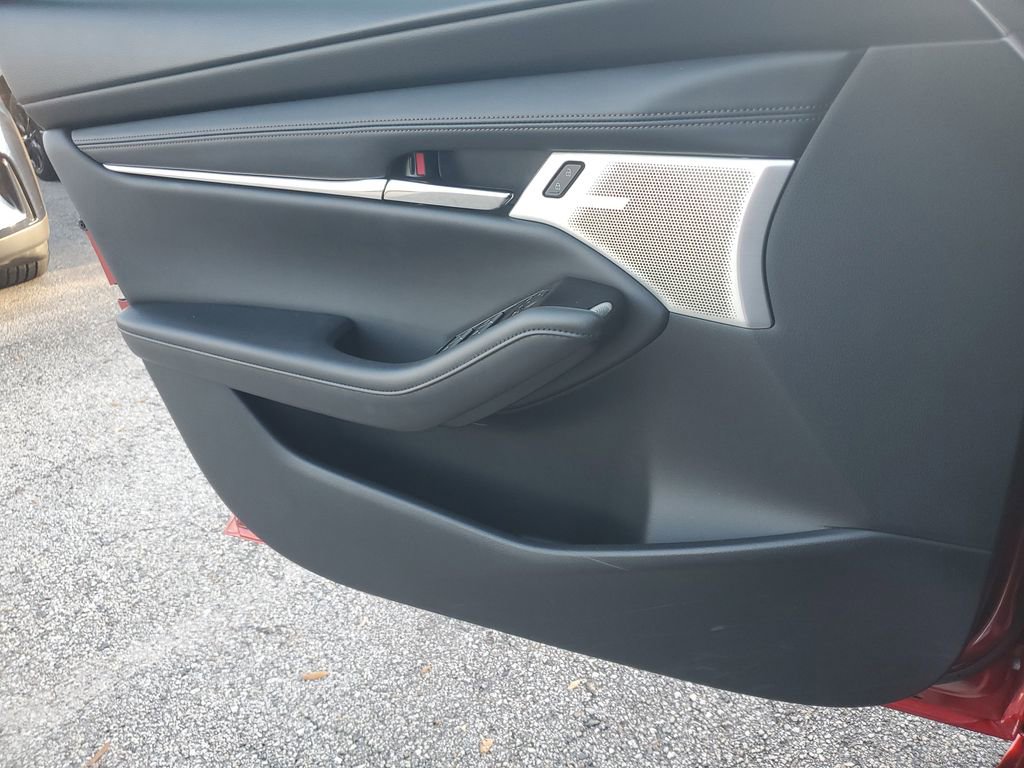 Certified 2025 MAZDA MAZDA3 Hatchback w/ Appearance Package image 21