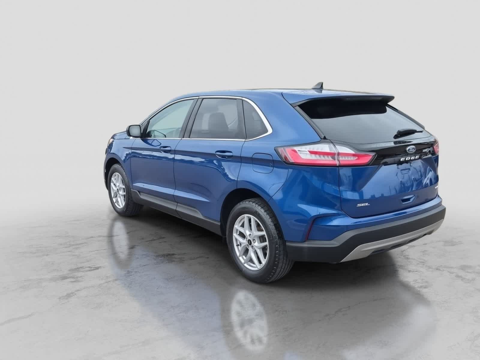 Certified 2024 Ford Edge SEL w/ Convenience Package AWD/4WD image 6