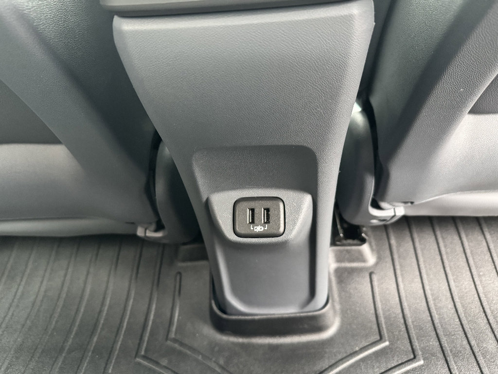 Used 2018 Chevrolet Bolt Premier w/ Driver Confidence II Package image 20