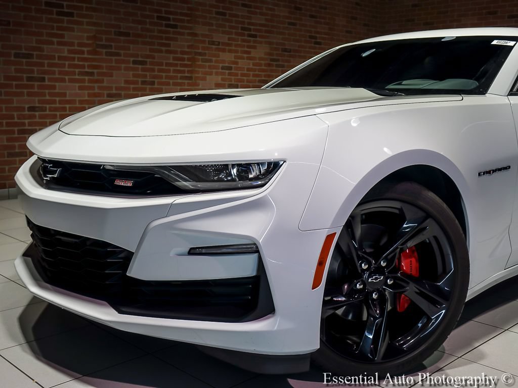 Certified 2024 Chevrolet Camaro SS RWD image 3