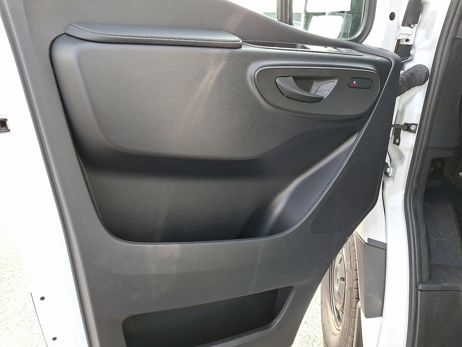 Used 2024 Mercedes-Benz Sprinter 144 Cargo image 13