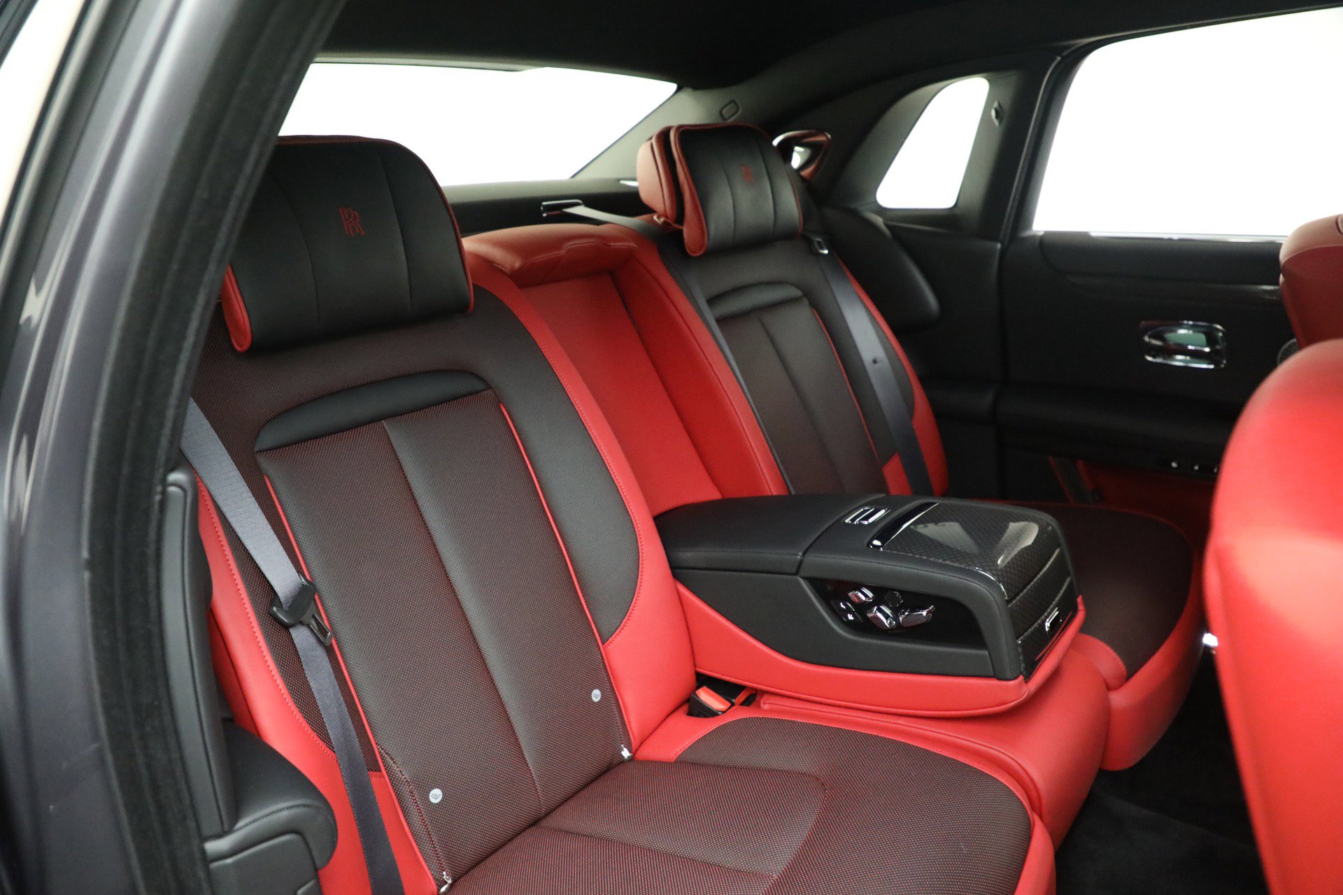 New 2025 Rolls-Royce Ghost Black Badge image 20