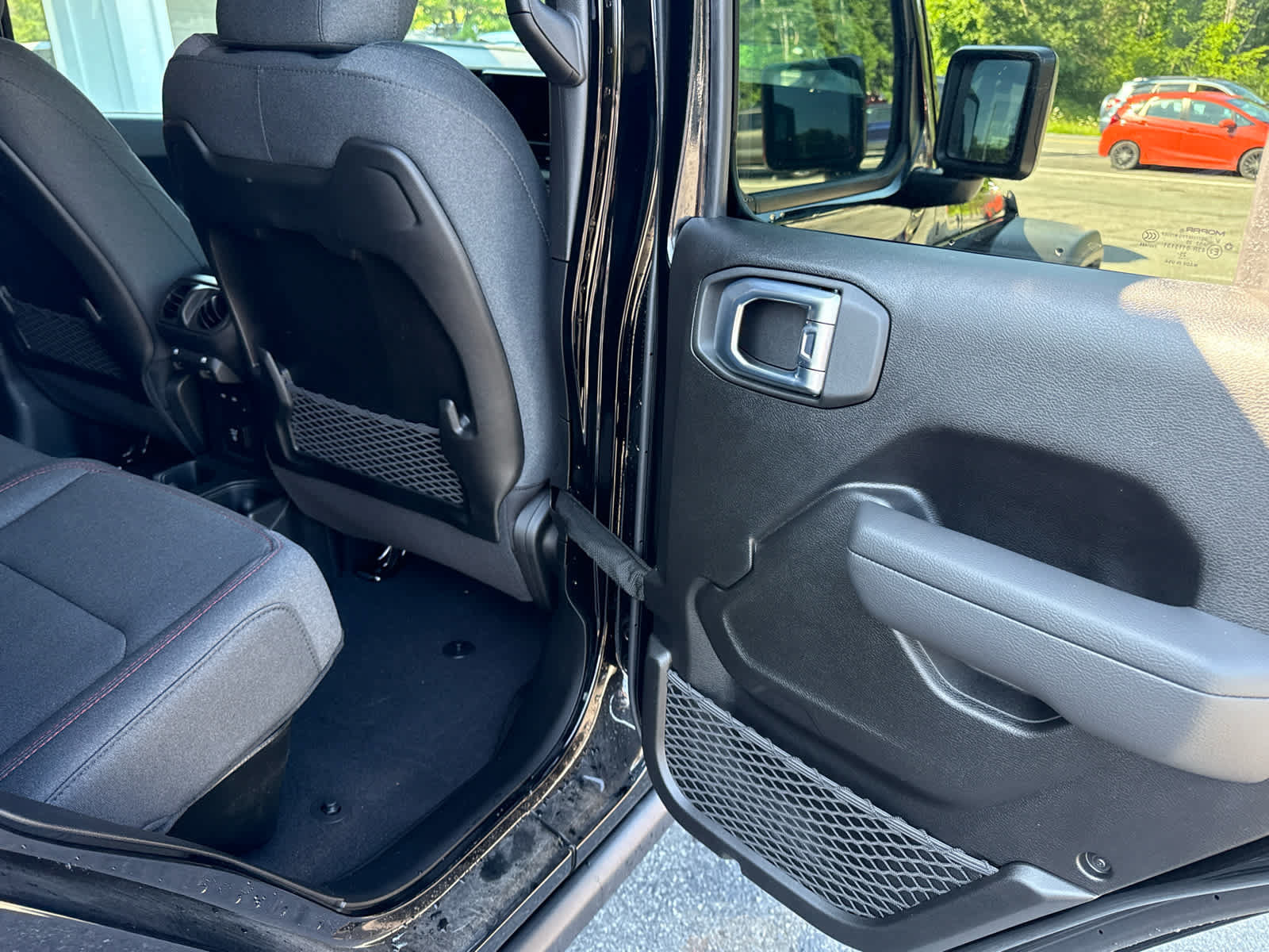 New 2026 Jeep Gladiator Rubicon w/ Steel Power Dome Hood Package AWD/4WD image 17
