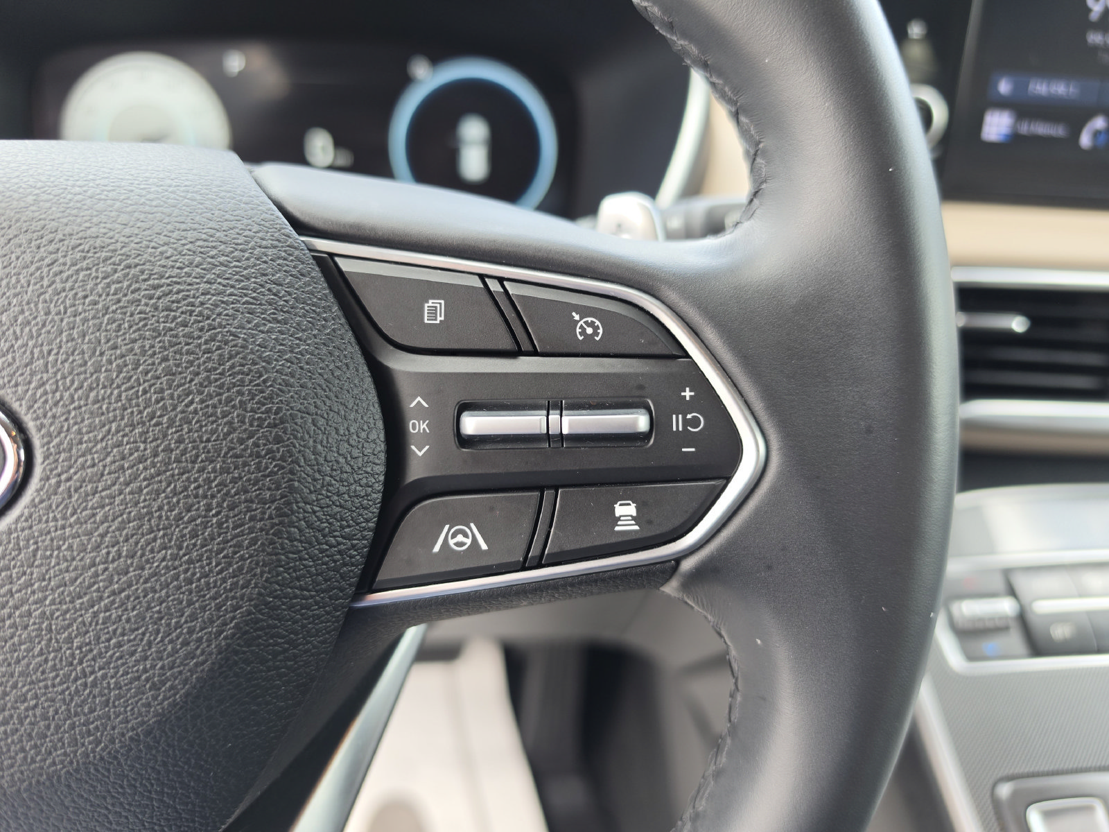 Used 2022 Hyundai Santa Fe SEL w/ Convenience Package FWD image 31
