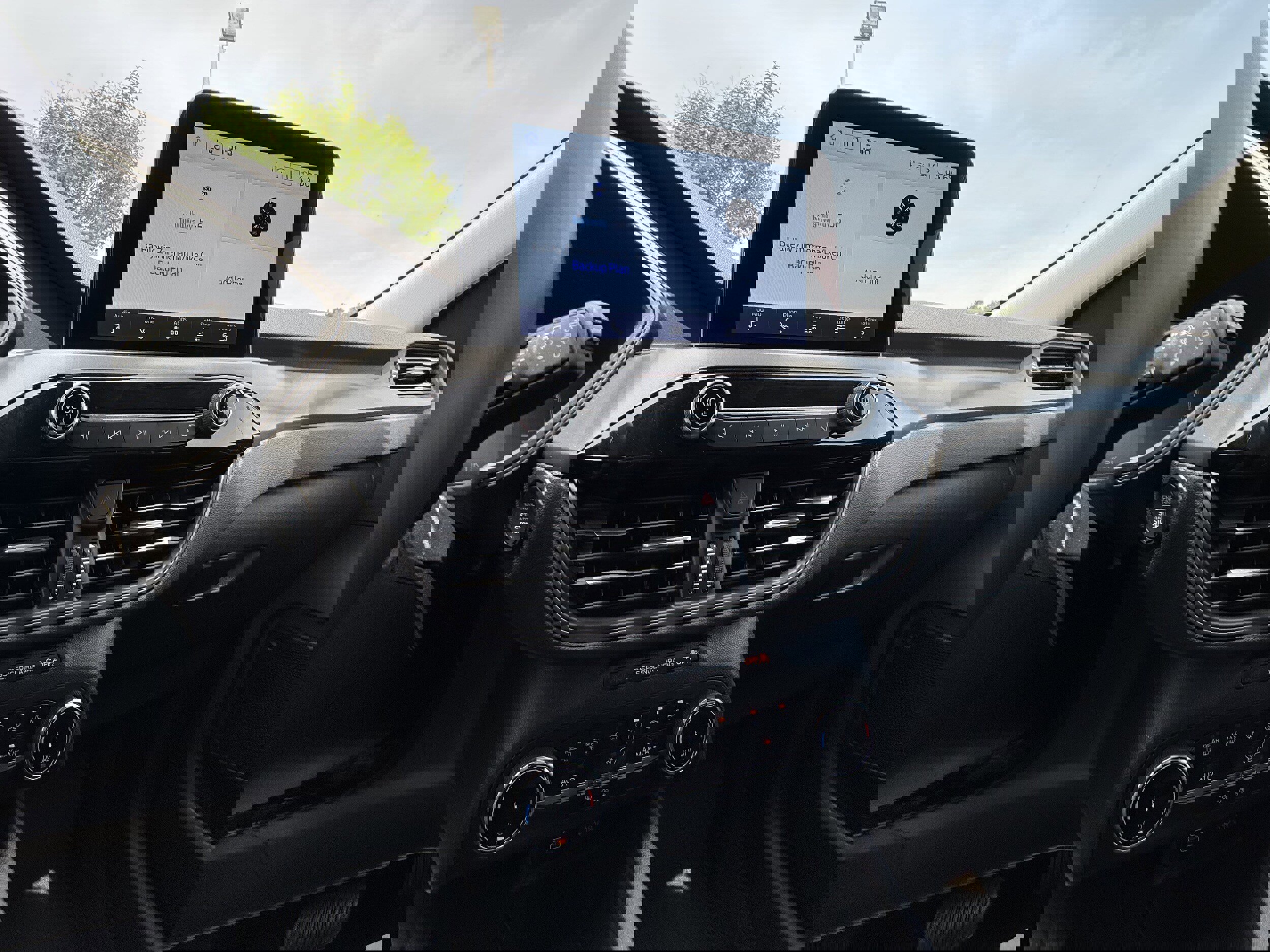 Used 2024 Ford Escape Active image 16