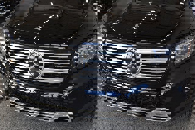 New 2025 Mercedes-Benz GLB 250 4MATIC image 16