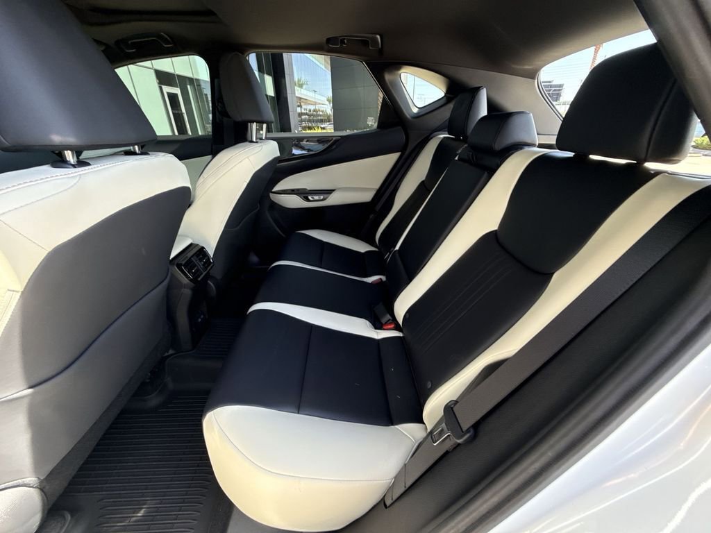 Used 2024 Lexus NX 250 FWD image 26