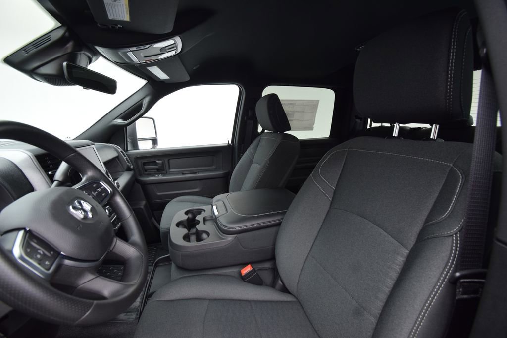 New 2026 RAM 3500 Tradesman AWD/4WD image 19