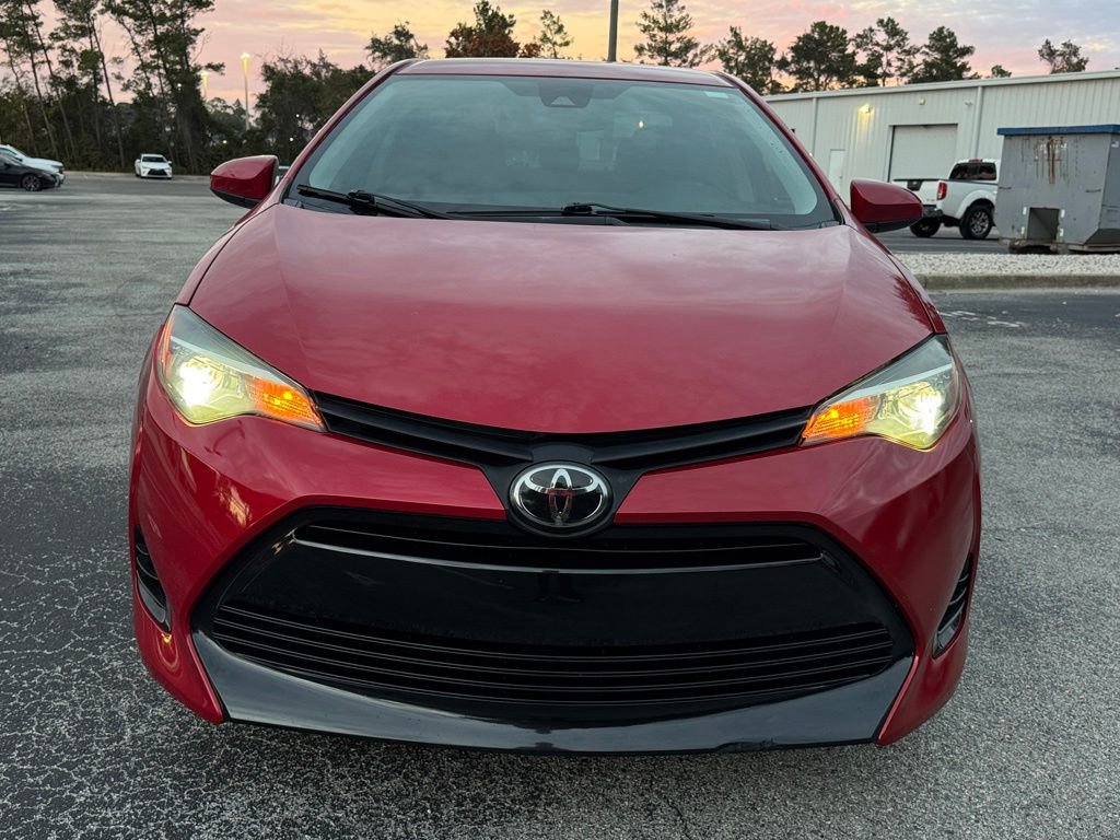 Used 2018 Toyota Corolla LE image 2