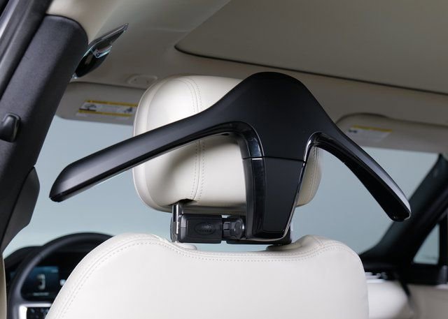 New 2026 Land Rover Range Rover Long Wheelbase SE image 19