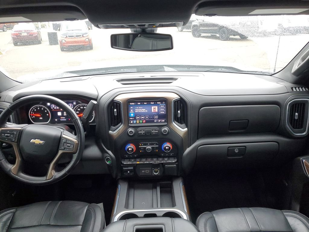 Used 2021 Chevrolet Silverado 1500 High Country image 31