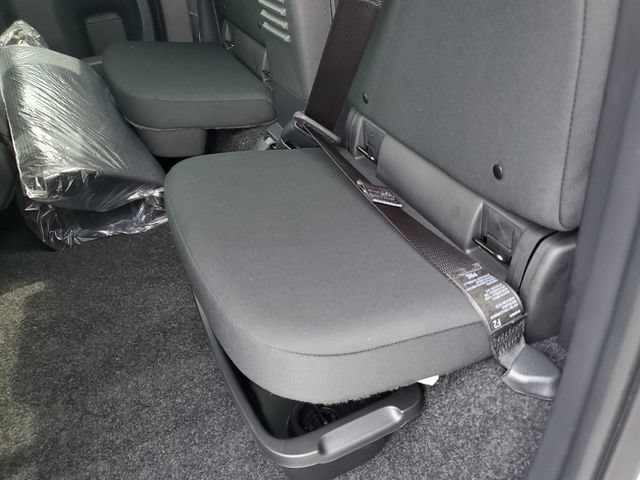 New 2026 Nissan Frontier S w/ Tow Package AWD/4WD image 19