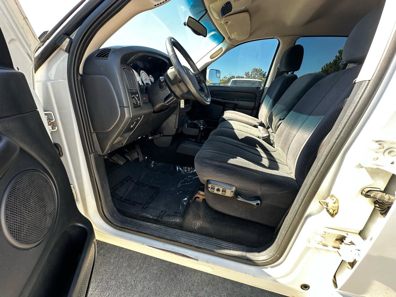 Used 2004 Dodge Ram 3500 Truck SLT w/ Trailer Tow Group AWD/4WD image 60