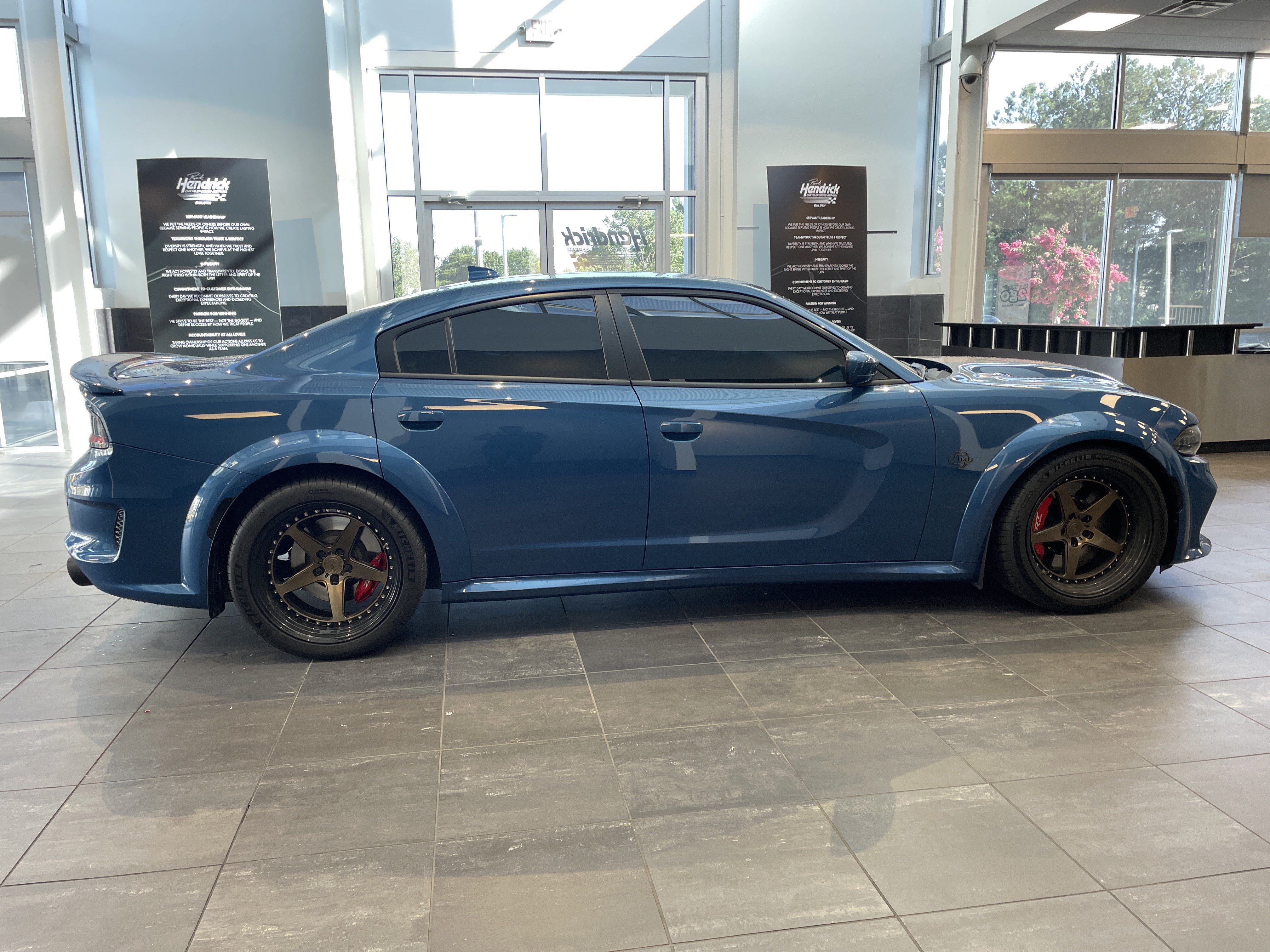Used 2022 Dodge Charger SRT Hellcat RWD image 12