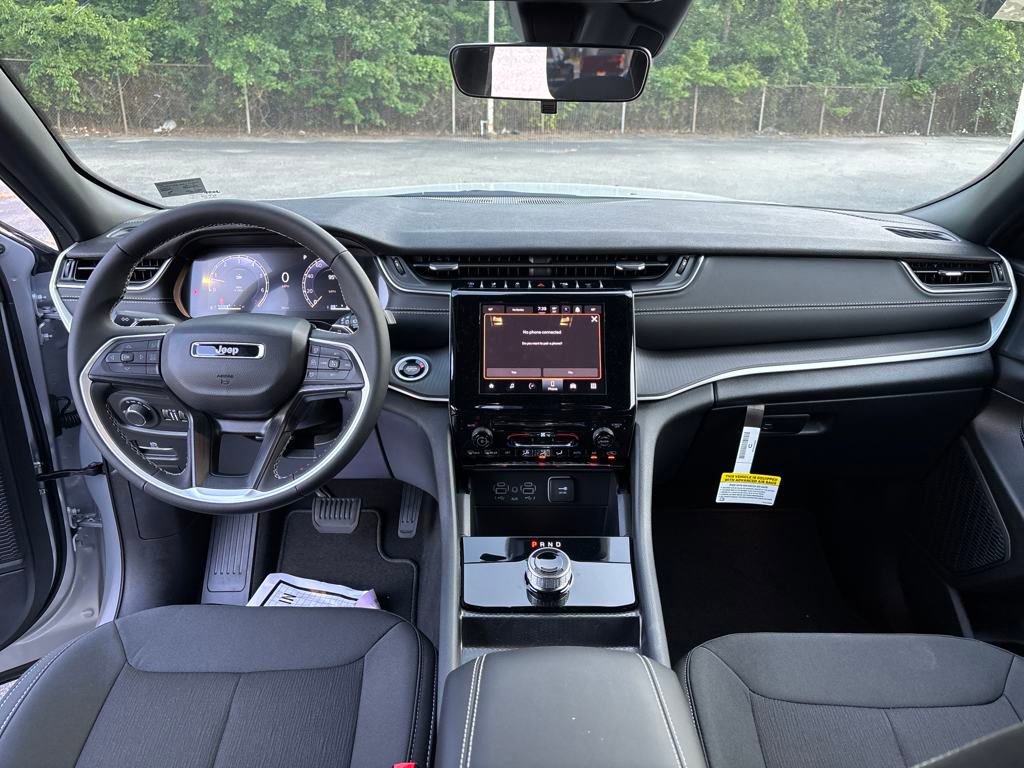 New 2024 Jeep Grand Cherokee Limited 4xe w/ Luxury Tech Group II image 11