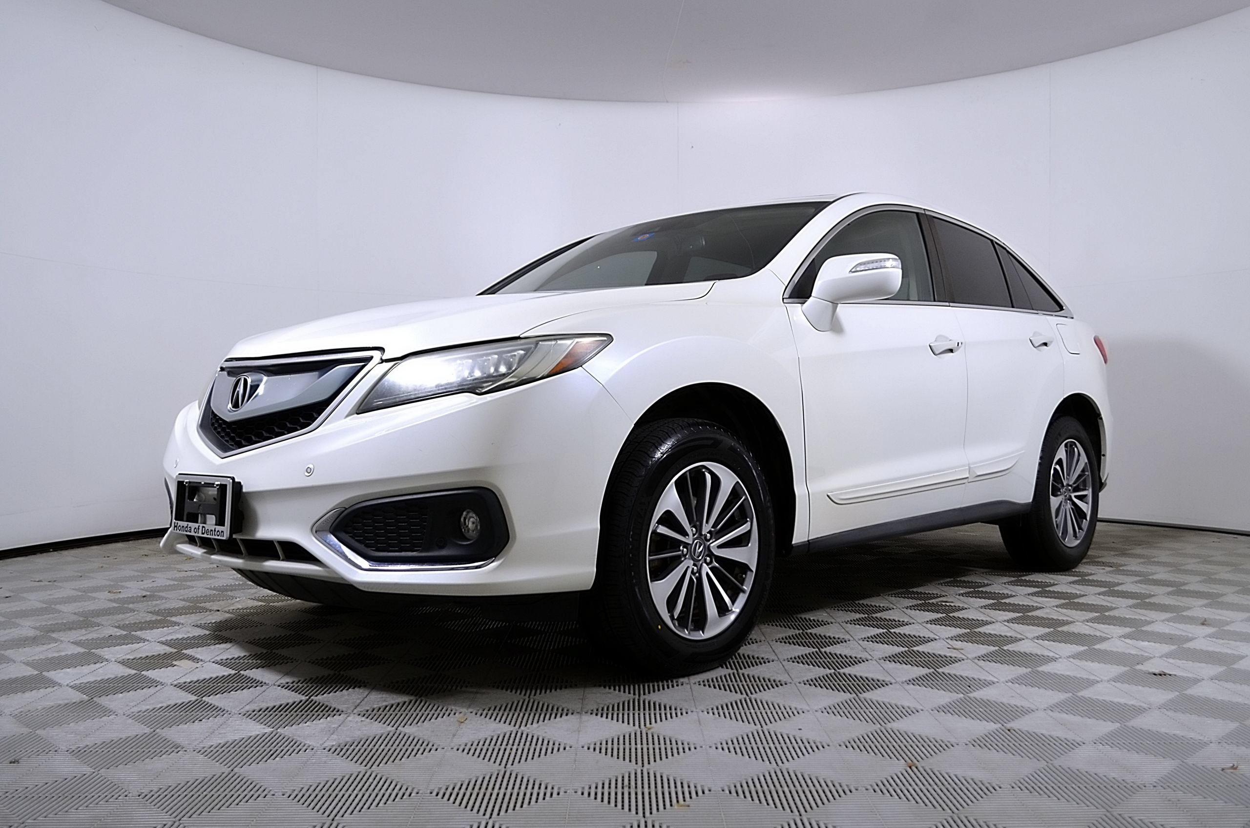 Used 2016 Acura RDX FWD w/ Advance Package image 2
