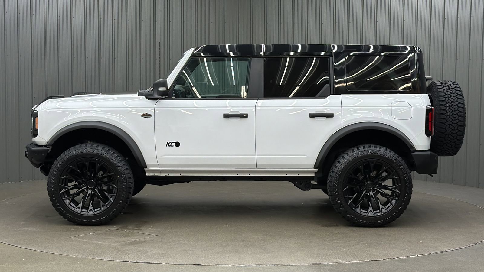 Used 2024 Ford Bronco Wildtrak AWD/4WD image 2