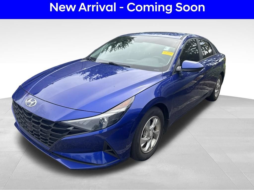Used 2023 Hyundai Elantra SE FWD image 2