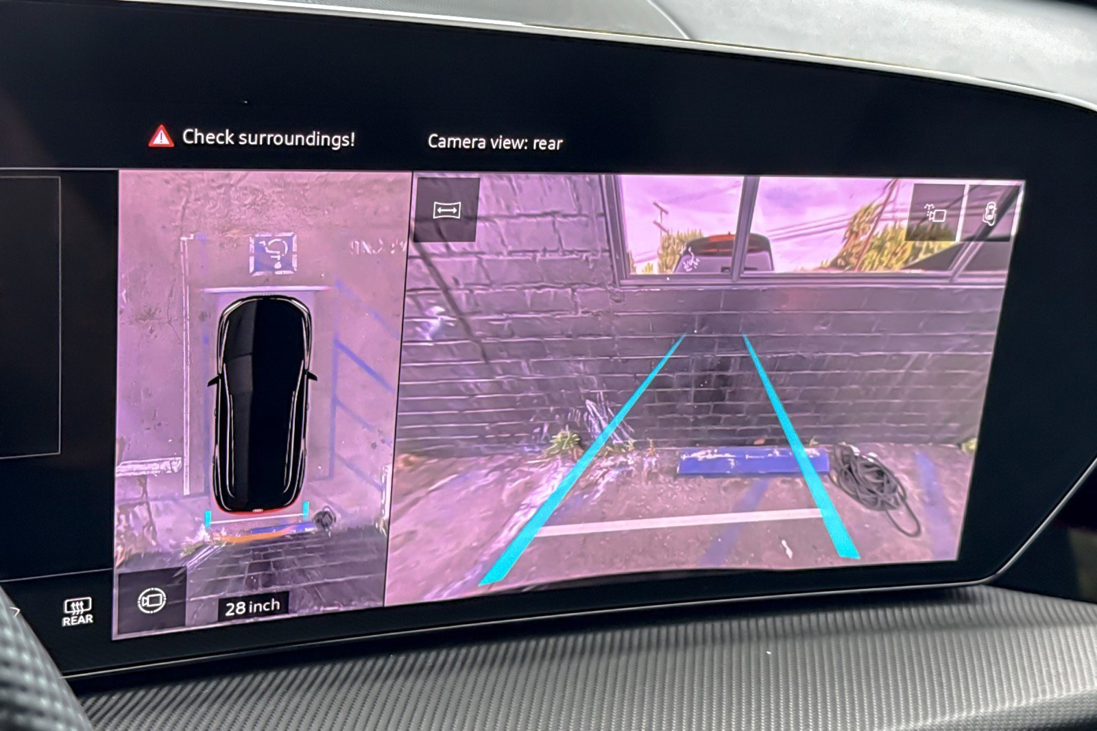 Used 2025 Audi SQ5 Premium Plus w/ Premium Plus Package image 18