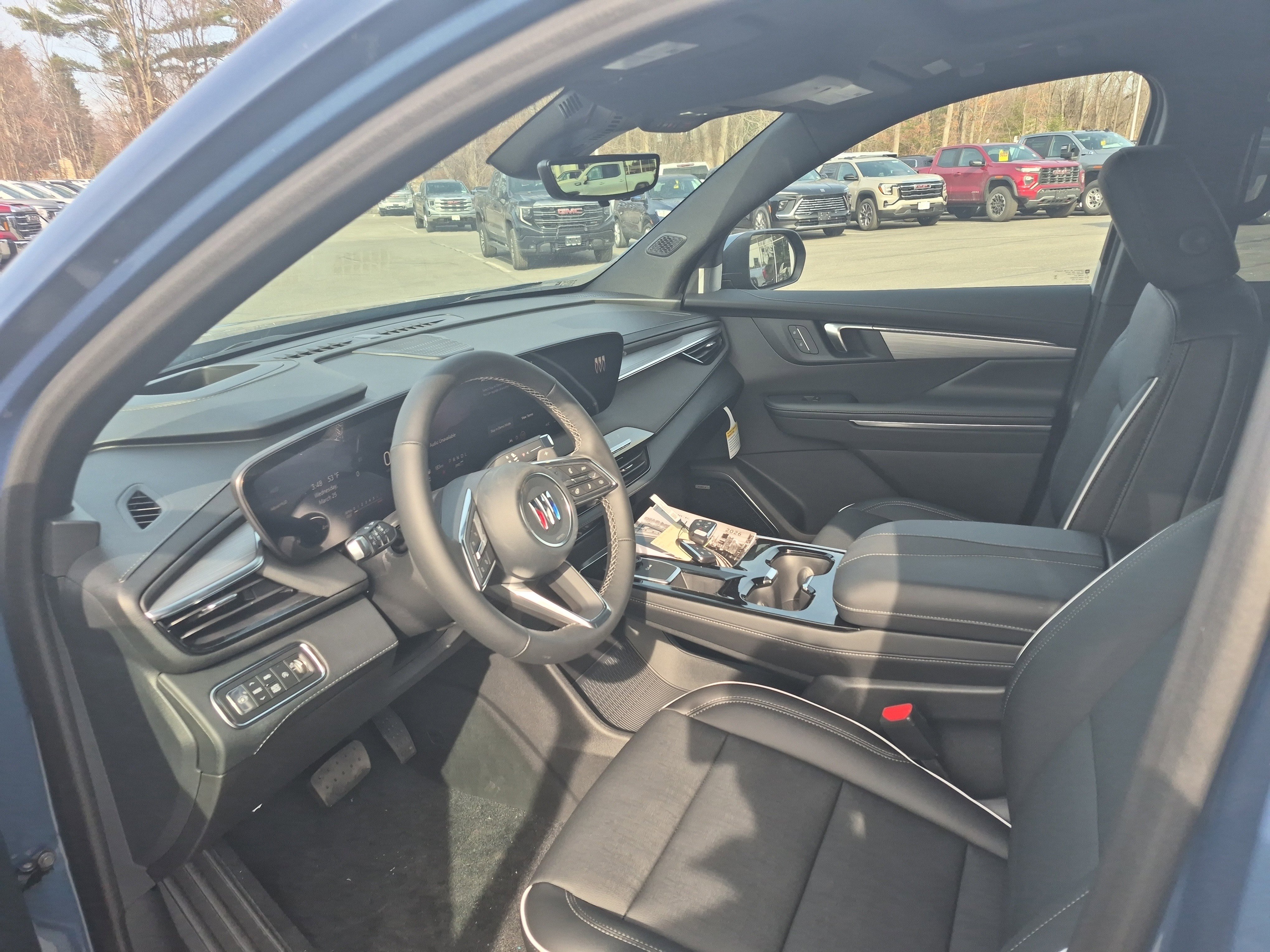 Used 2026 Buick Enclave Preferred w/ Power Package image 9