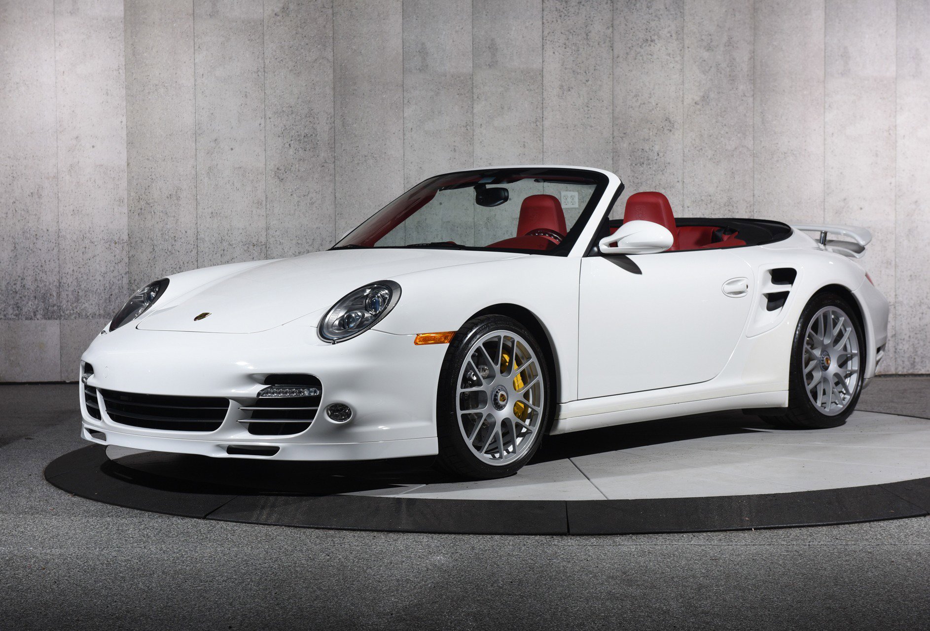 Used 2012 Porsche 911 Turbo S AWD/4WD image 23