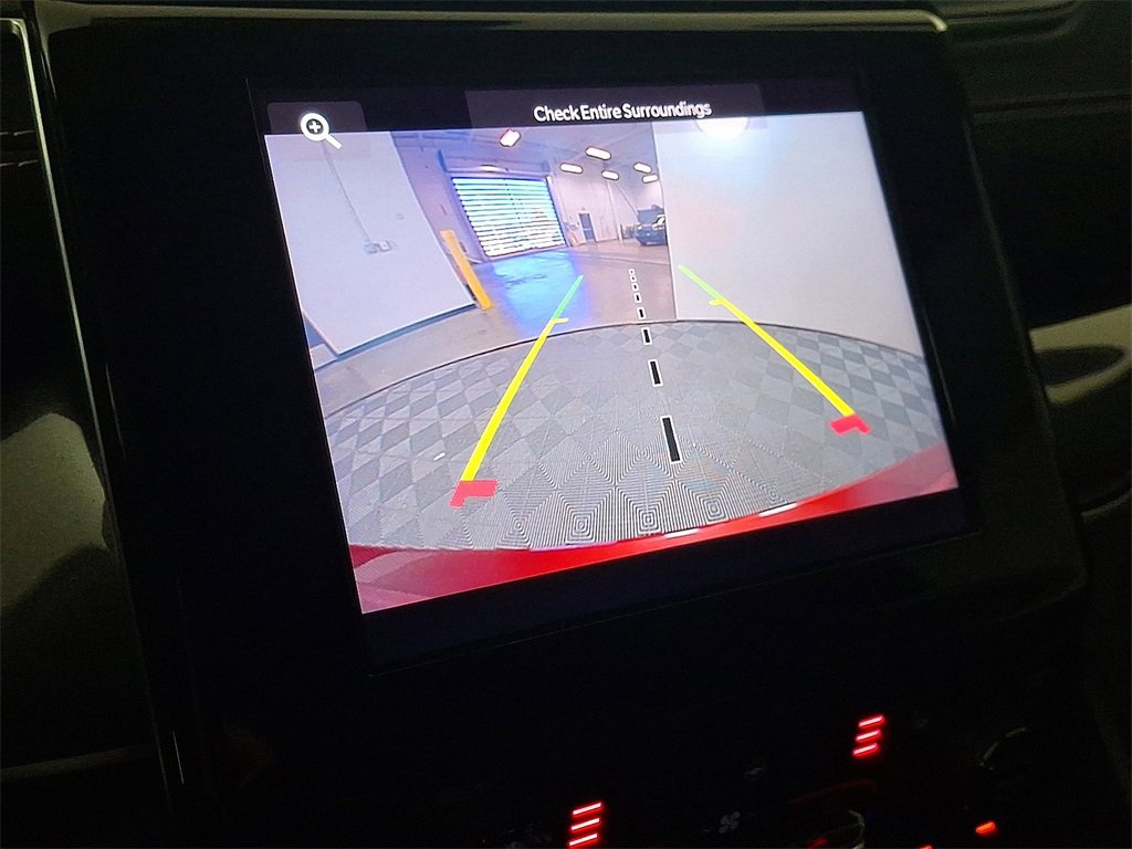 Used 2023 Jeep Grand Cherokee Altitude image 4