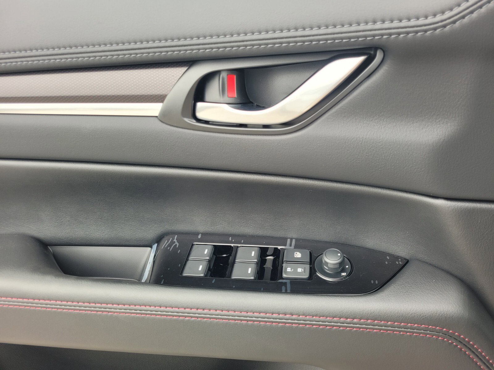 New 2025 MAZDA CX-5 Carbon Edition image 22