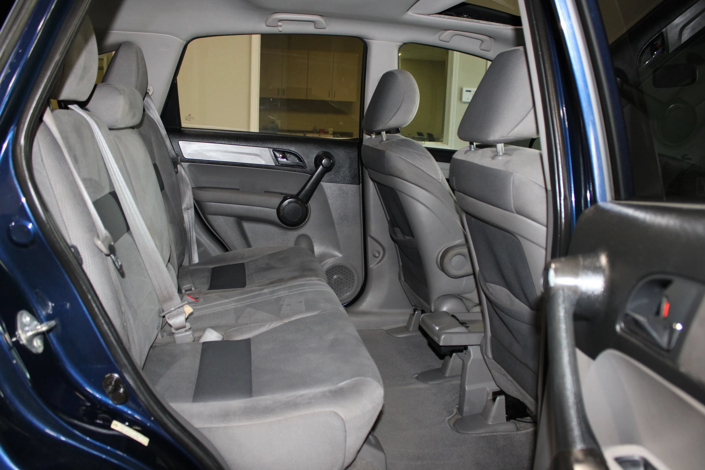 Used 2011 Honda CR-V EX image 25