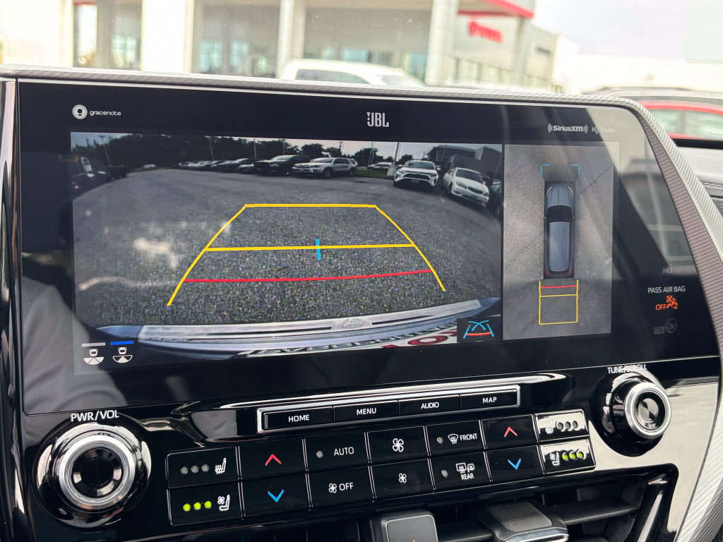 Certified 2021 Toyota Highlander Platinum AWD/4WD image 30