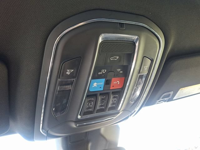Used 2024 Jeep Grand Cherokee Limited 4xe AWD/4WD image 27