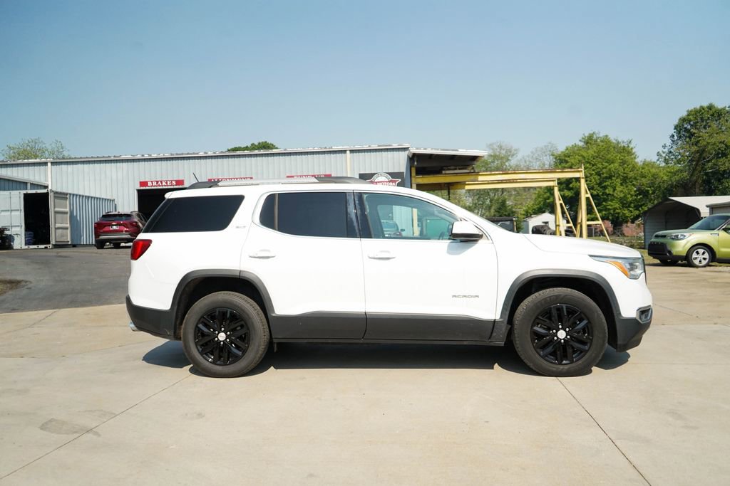 Used 2018 GMC Acadia SLT FWD image 3