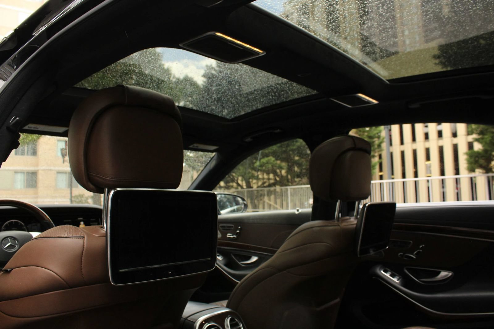 Used 2014 Mercedes-Benz S 550 Sedan image 24